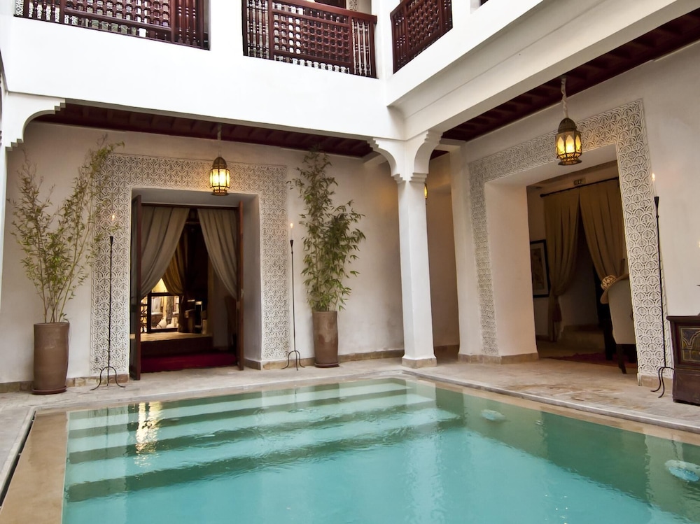 RIAD ALADDIN 38/76