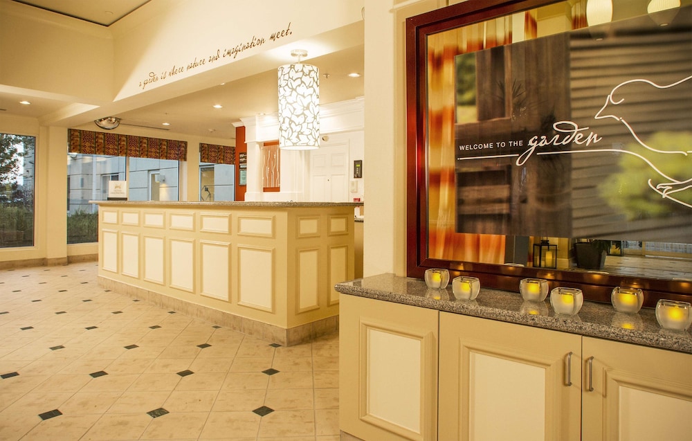 Hilton Garden Inn Denver Airport 7/53