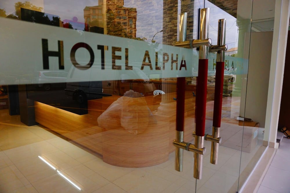Hotel Alpha 34/58