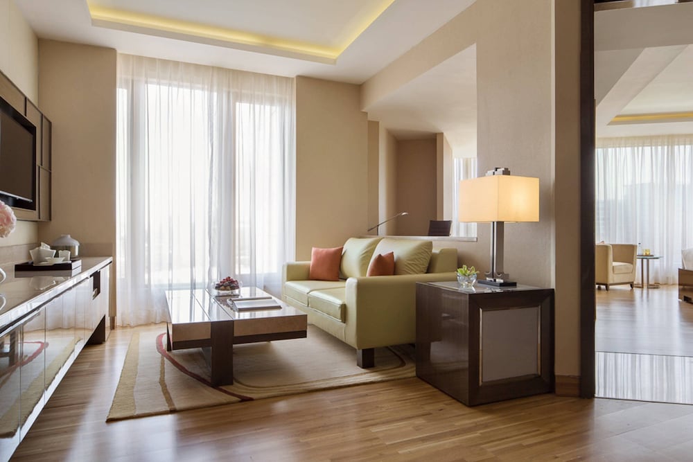 Jw Marriott Hotel Mumbai Sahar 28/40