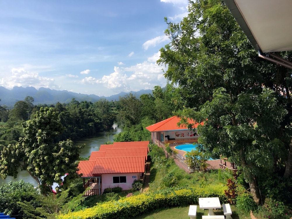 Star Hill Riverkwai Resort 70/85