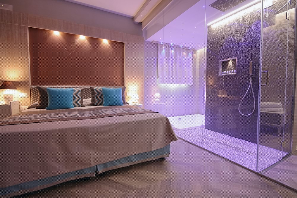 Eliantos Hotel 8/62