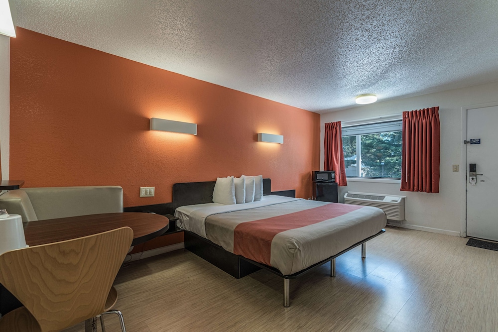 Motel6 Albany, NY - Airport 29/56