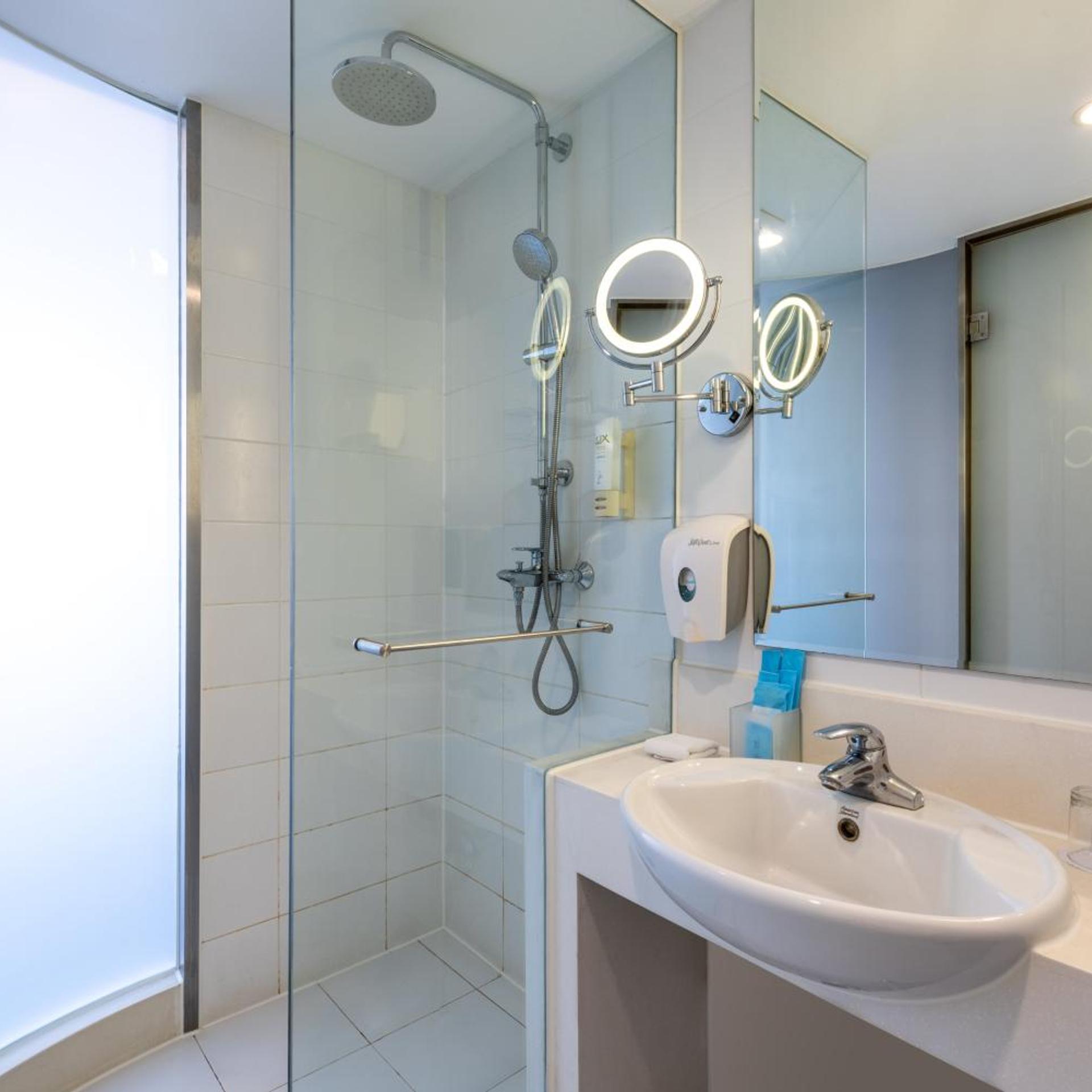 Holiday Inn Express Zhongguancun 48/50
