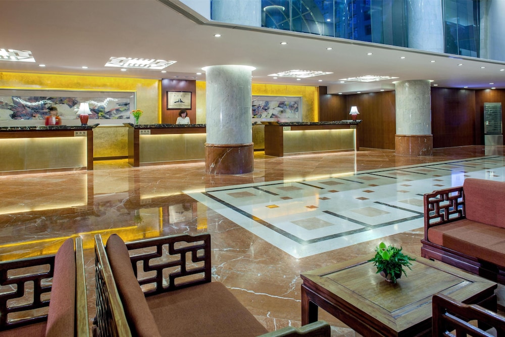 Landmark Towers 32/40
