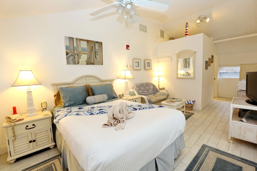 Beachfront Bed & Breakfast photo3