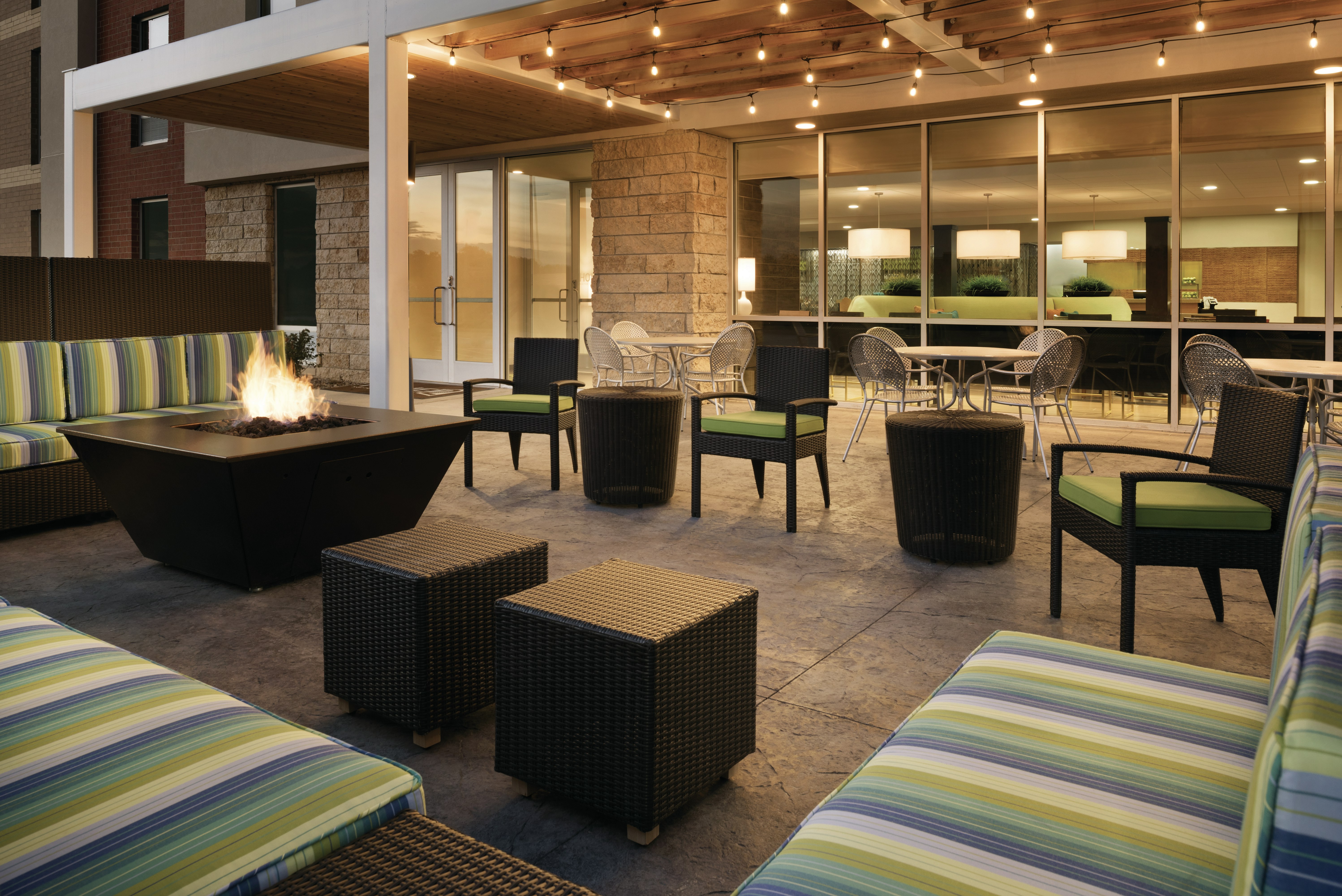 Home2 Suites By Hilton Iowa City Coralville 12/15