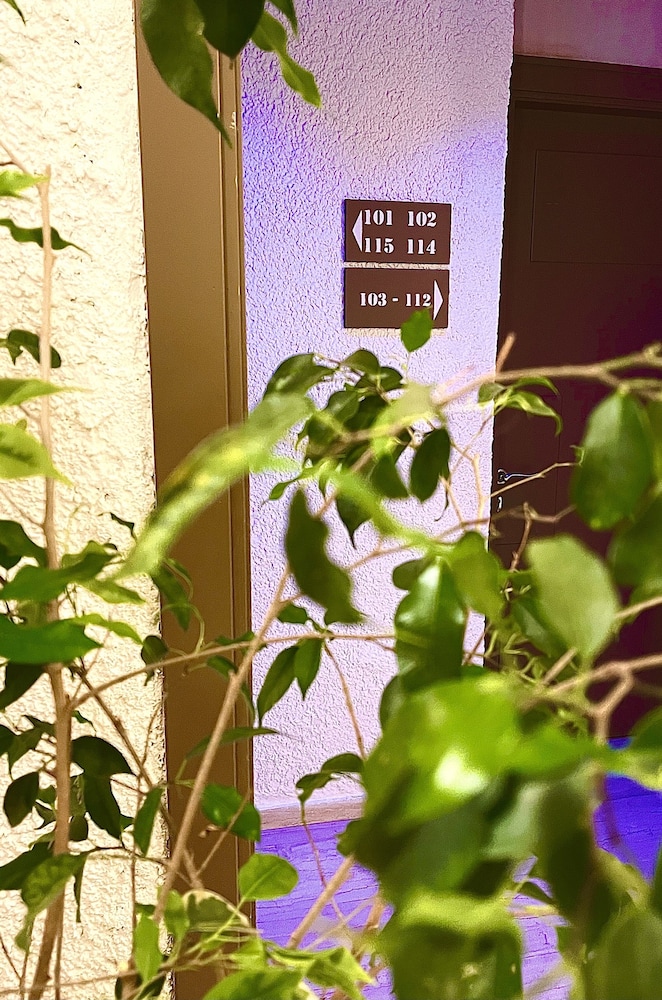 Nidimos Hotel 46/50