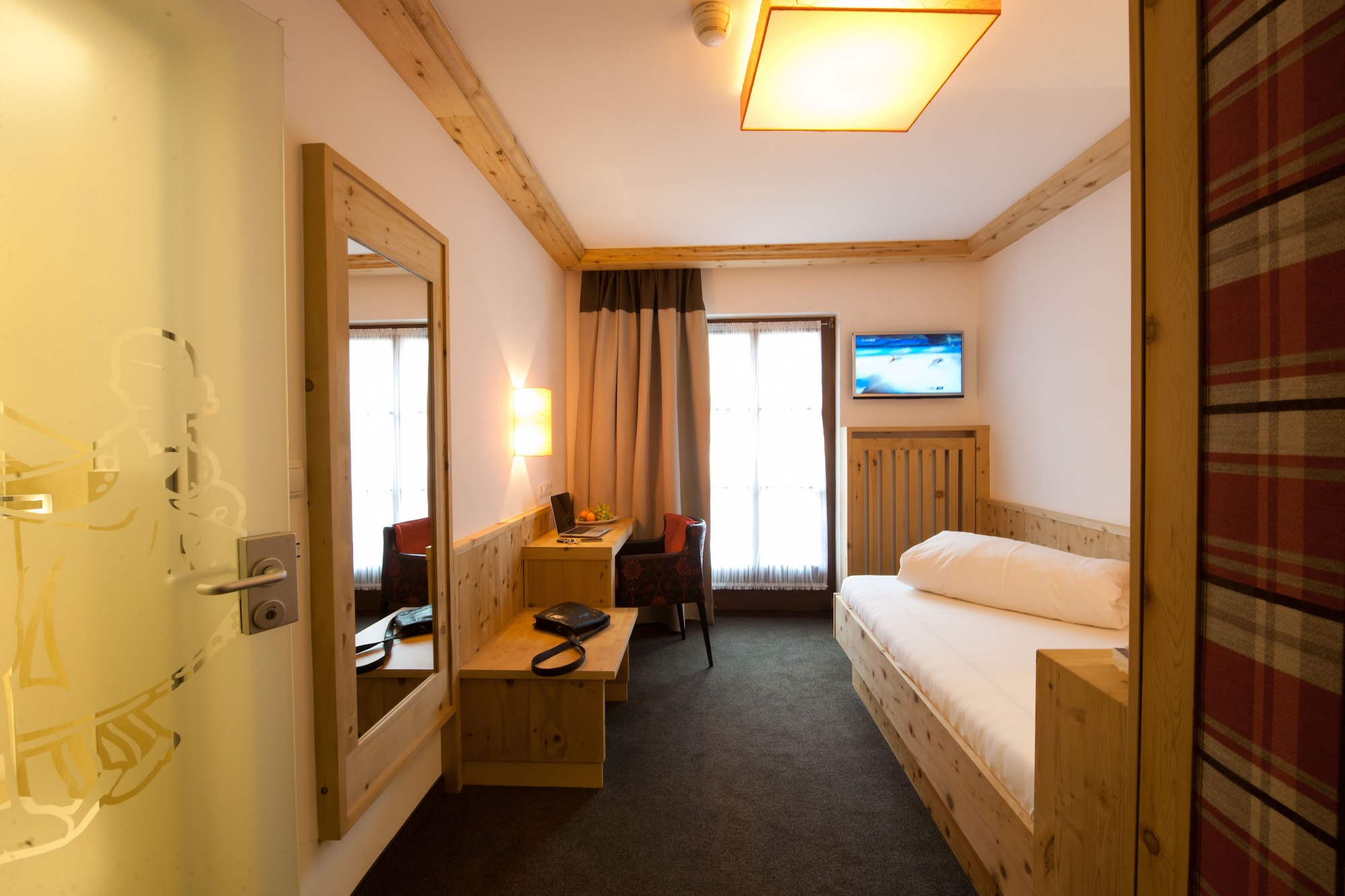 STANDARD, SINGLE, SINGLE BED