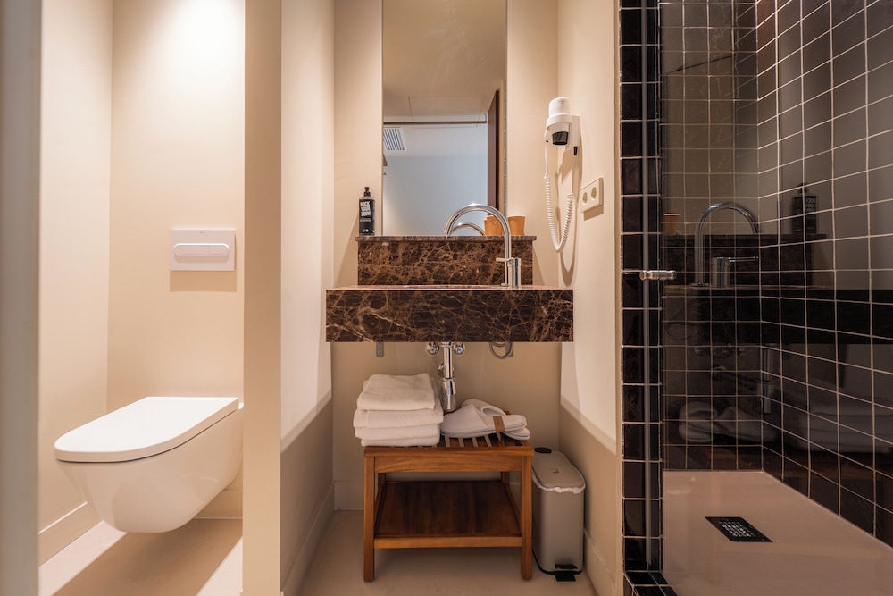 IBIS VALENCIA ALFAFAR 70/73