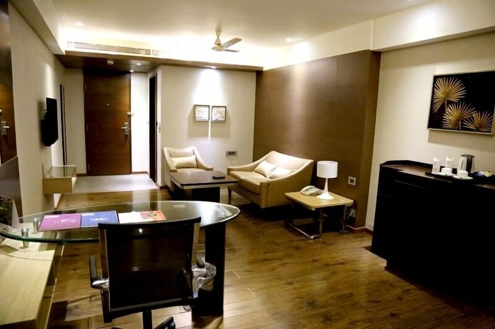 HOTEL SHAKTI CONTINENTAL 14/28