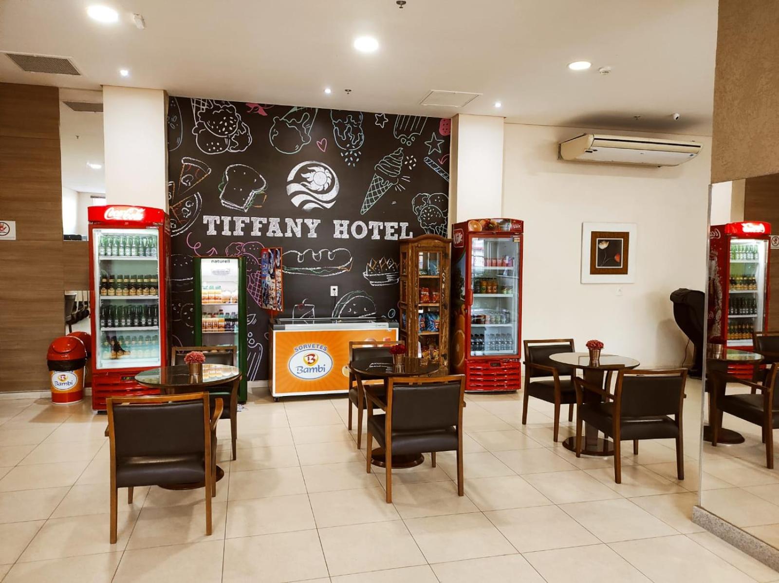 Tiffany Hotel 33/40