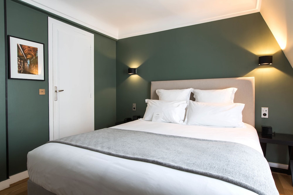 Mathis Elysees Matignon 22/69