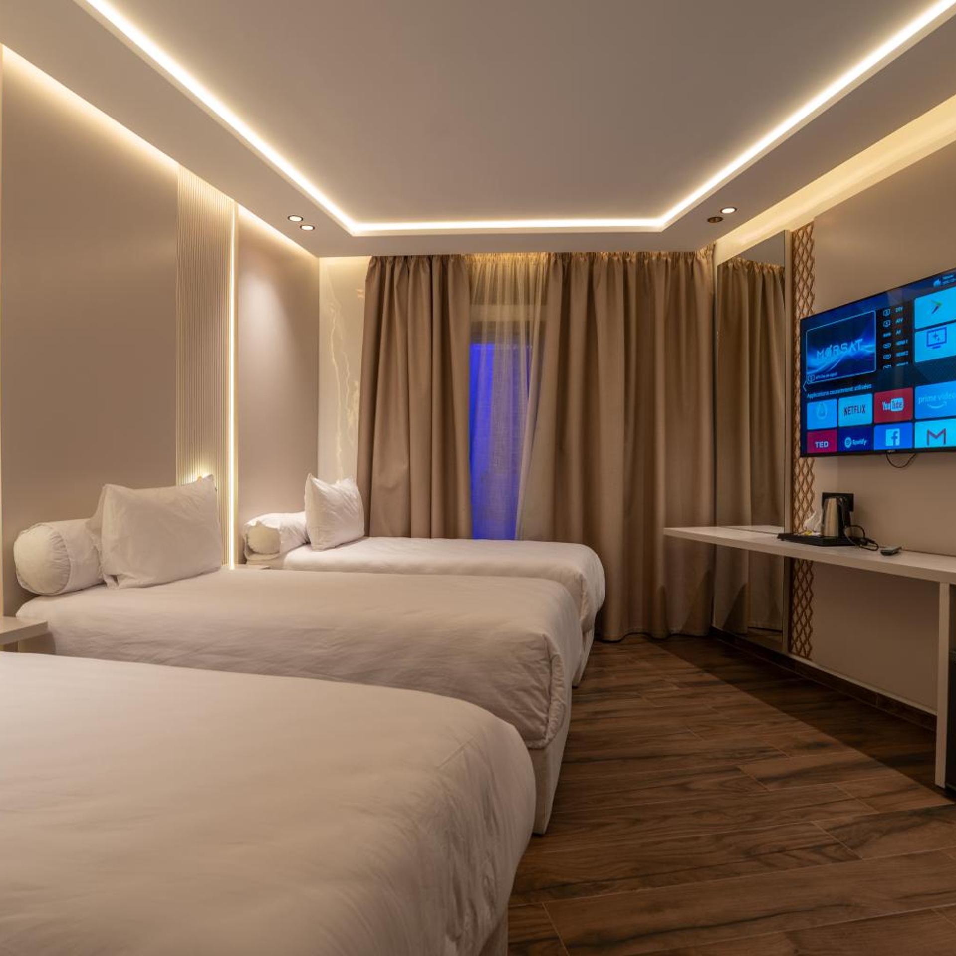 Hotel Esmeralda 23/57