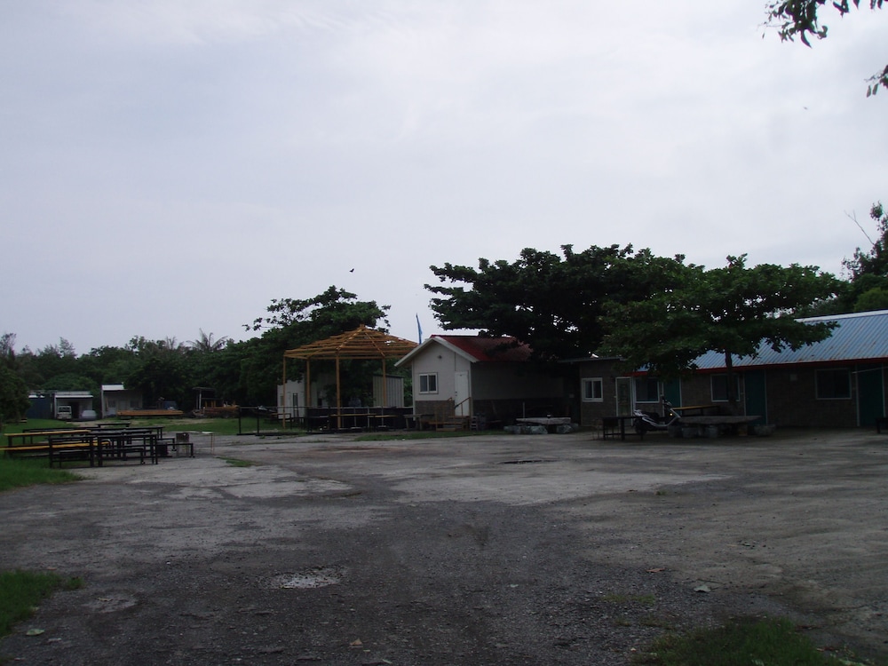 Kenting Dajianshan Wilderness Bungalow 6/32