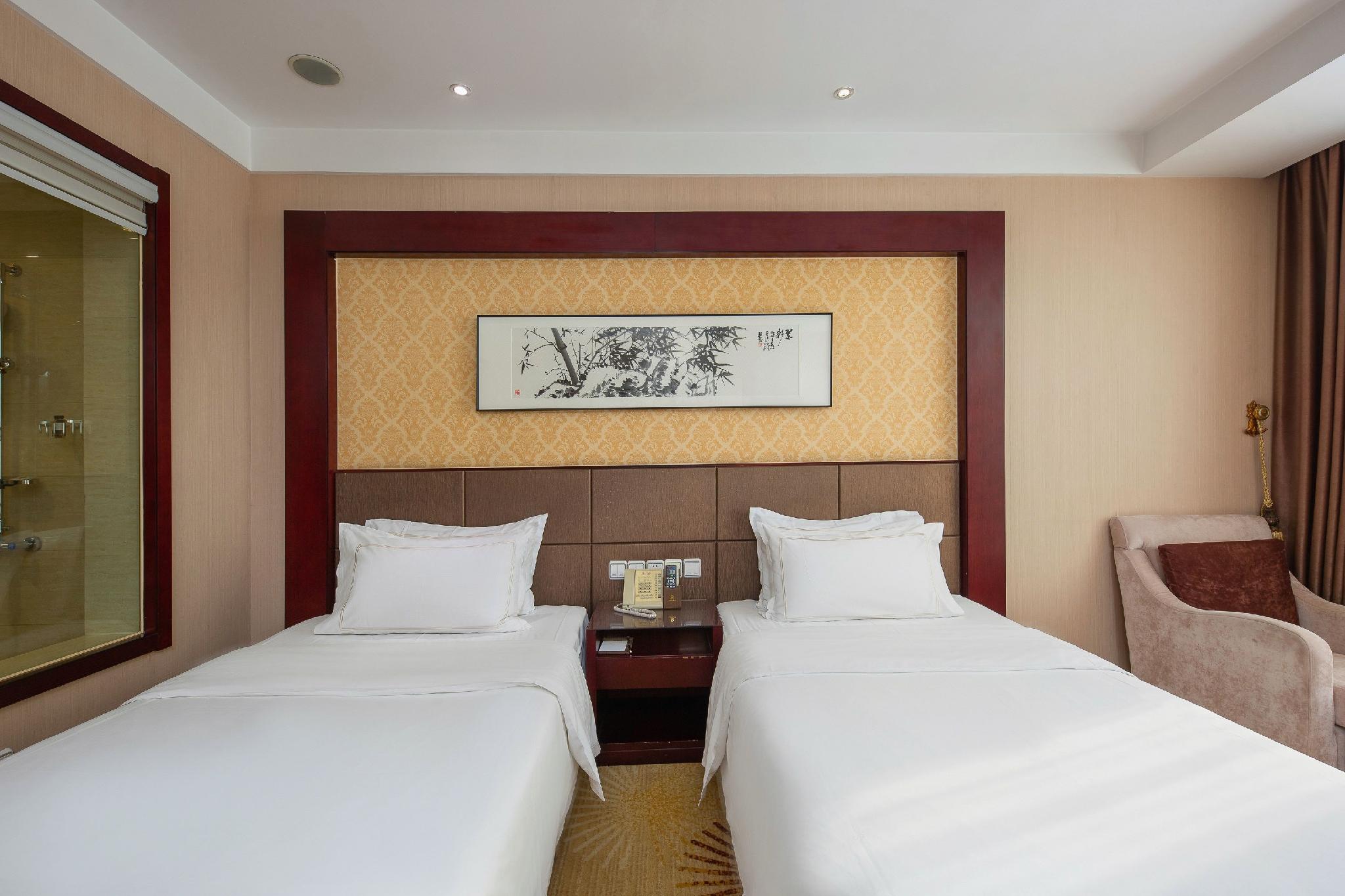Rezen Hotel (Linyi News Building) 13/25