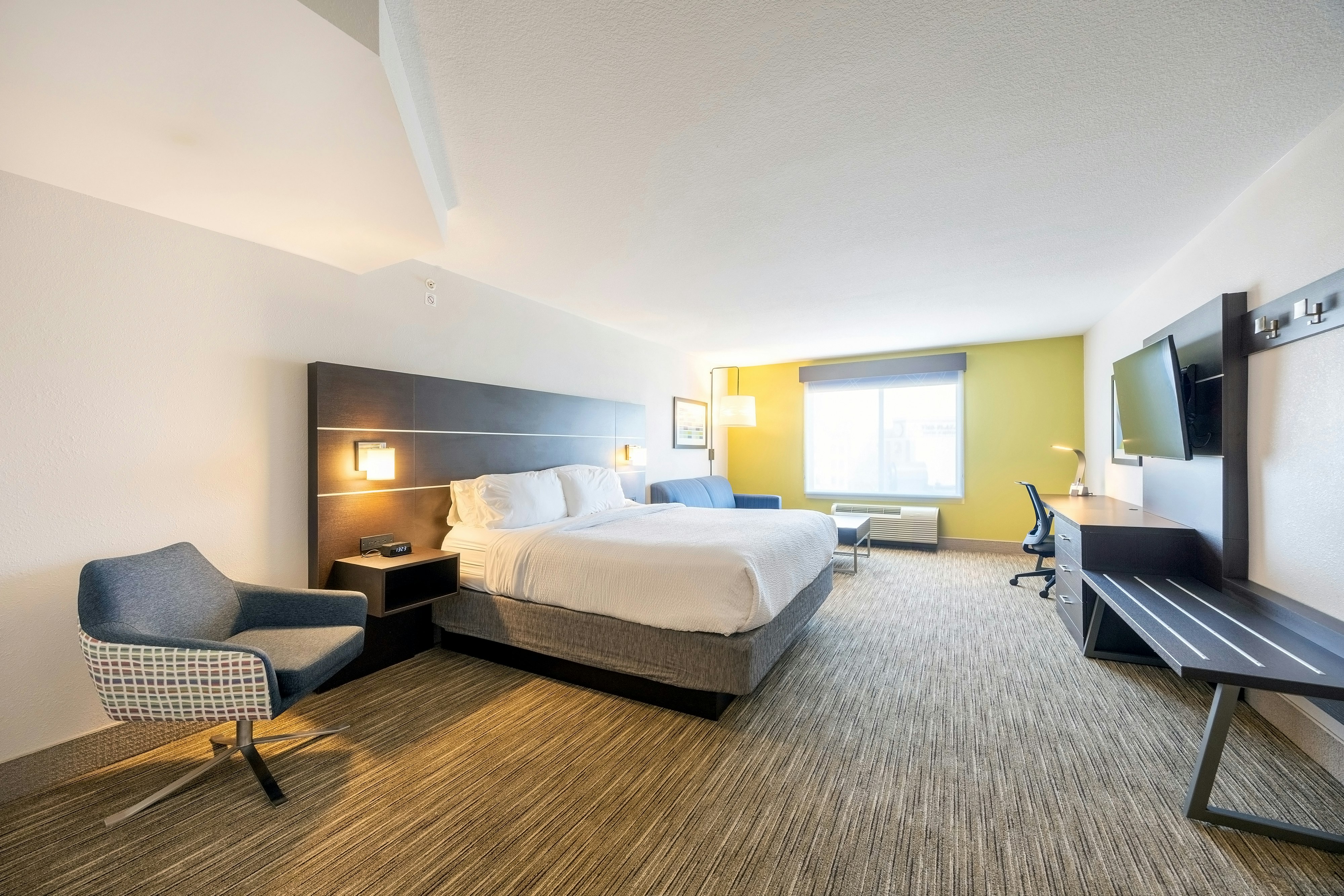 Feature, King Bed