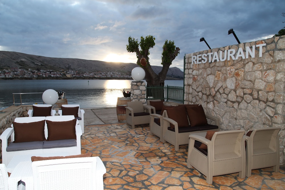 Hotel Park Smokva 24/34