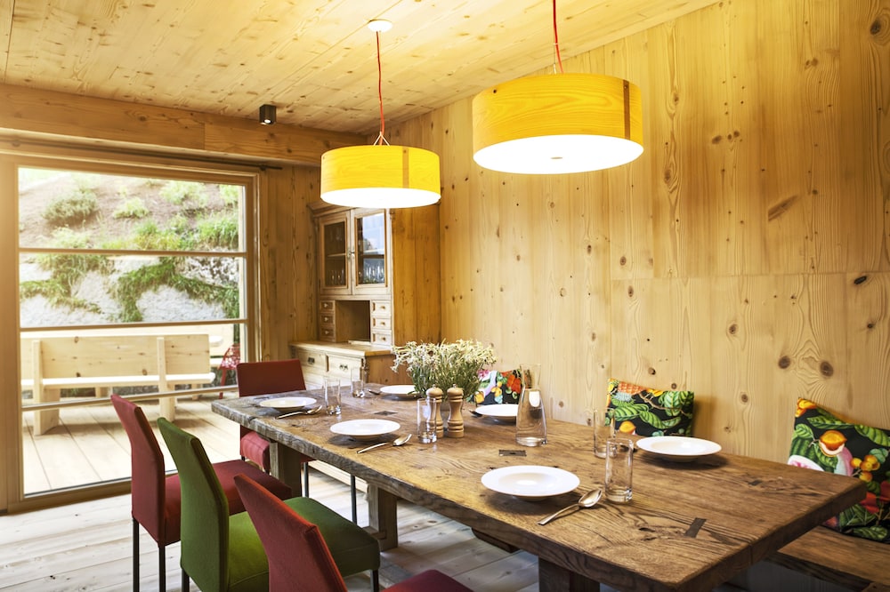 HOCHLEGER - DELUXE CHALETS 37/49