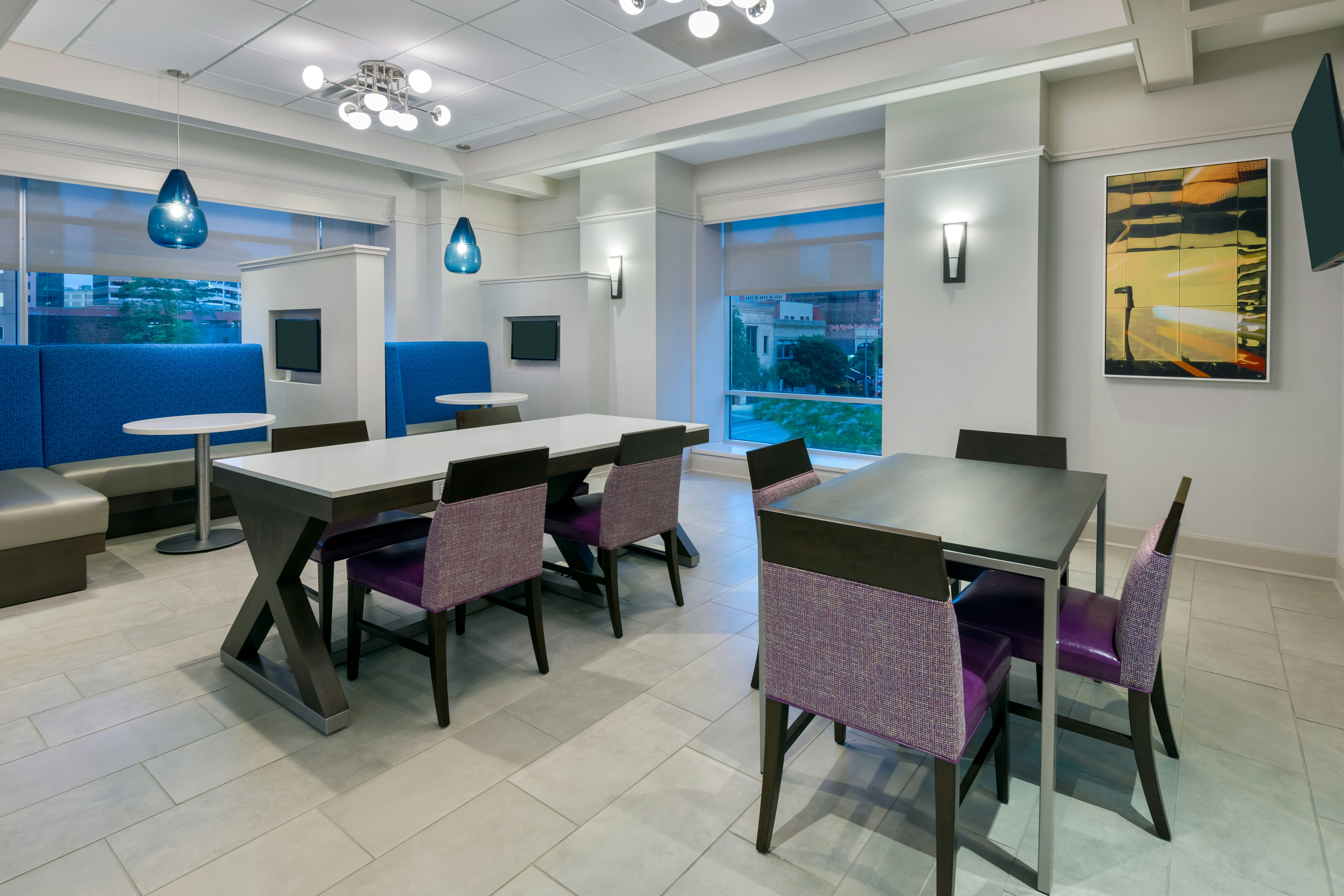 Hampton Inn And Suites Buffalo Downtown 38/52