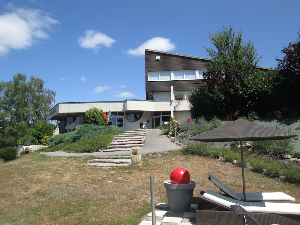 HOTEL LES GRAVADES 35/38