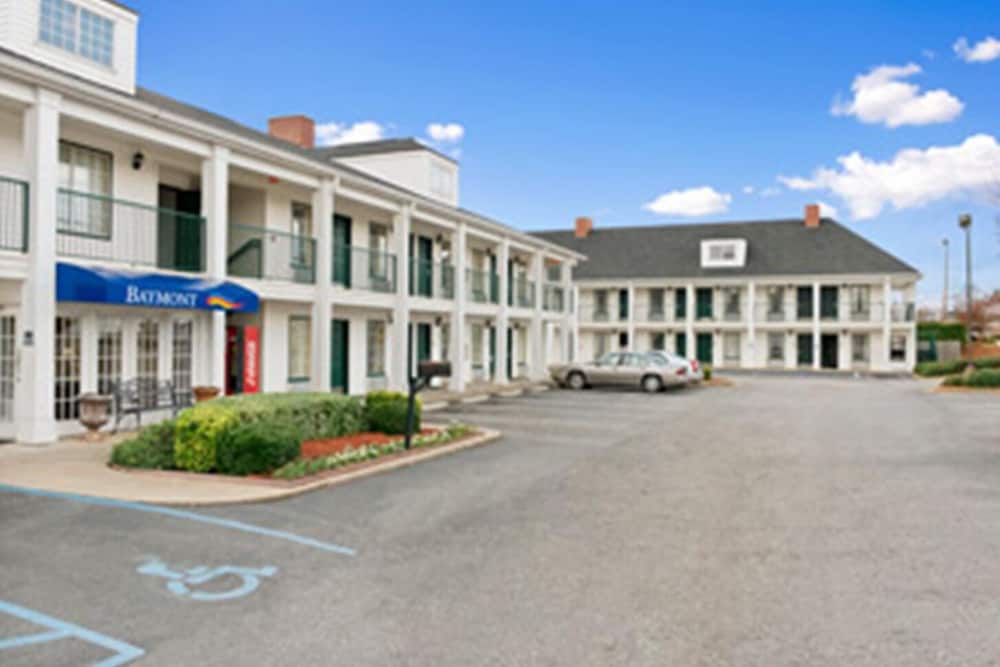 Baymont By Wyndham Roanoke Rapids 19/24