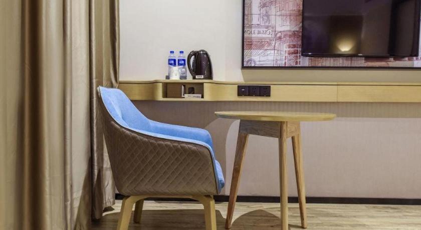 City Comfort Inn (Dongguan Gaobu Avenue) 48/54