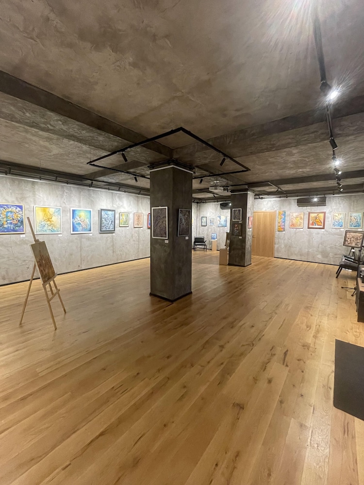 Art Hotel 158 17/29