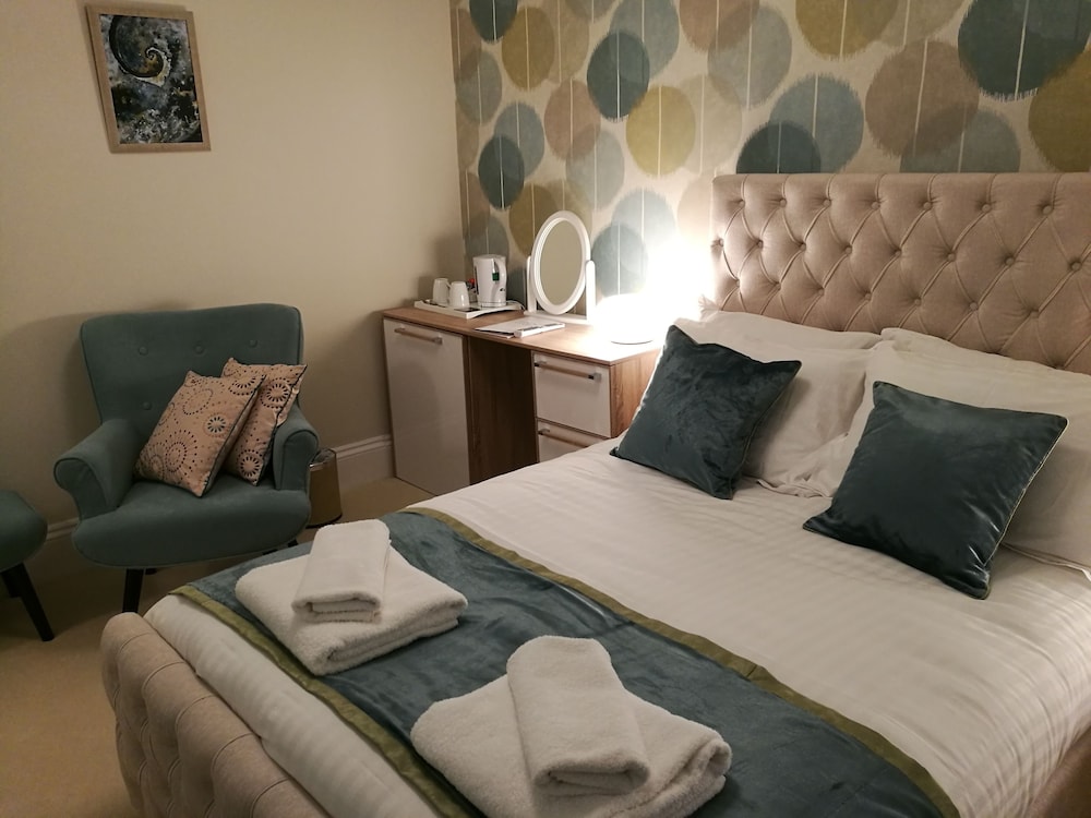 غرفة بسرير مزدوج، The Devon Court 10/10