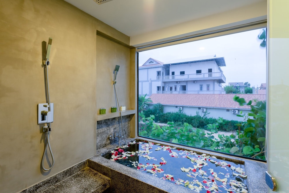 Khmer Mansion Residence 48/50