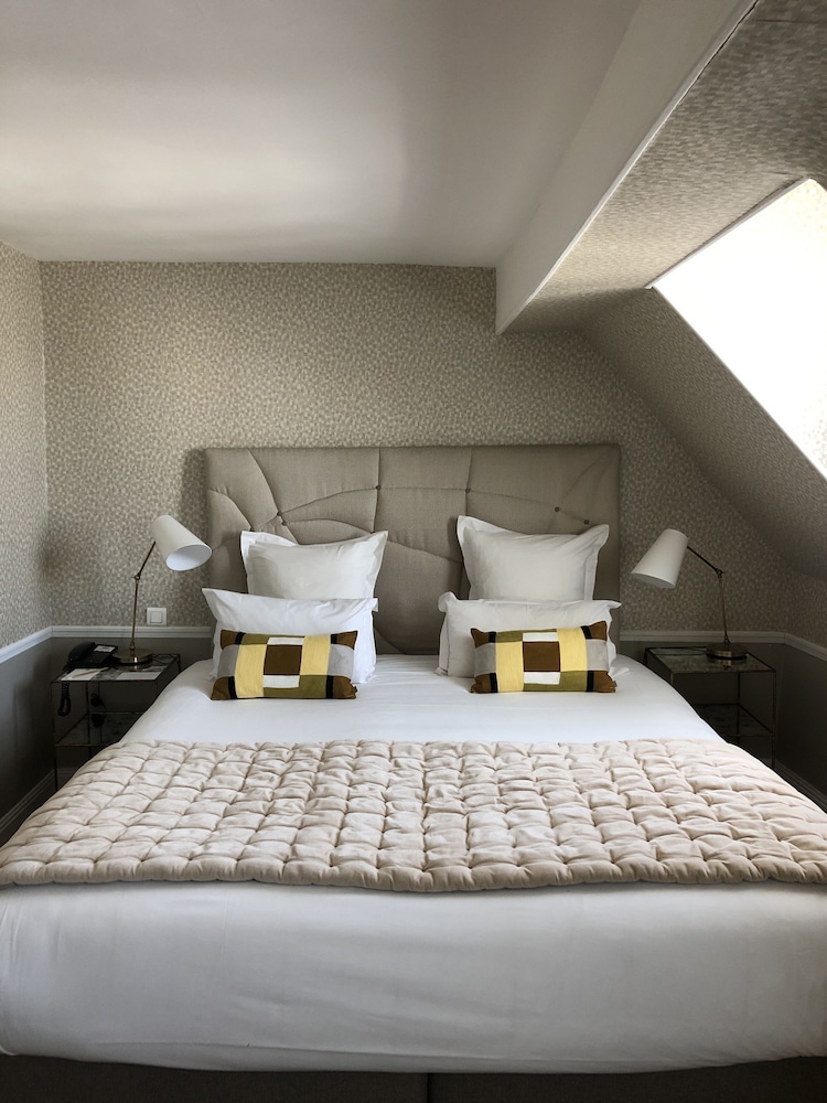 Hotel Therese 20/69