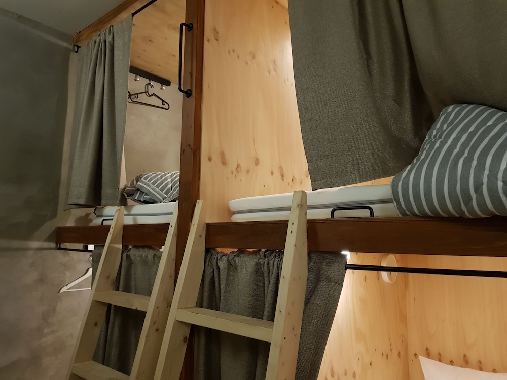 Inno Hostel &amp; Pub Lounge Hongdae 64/65