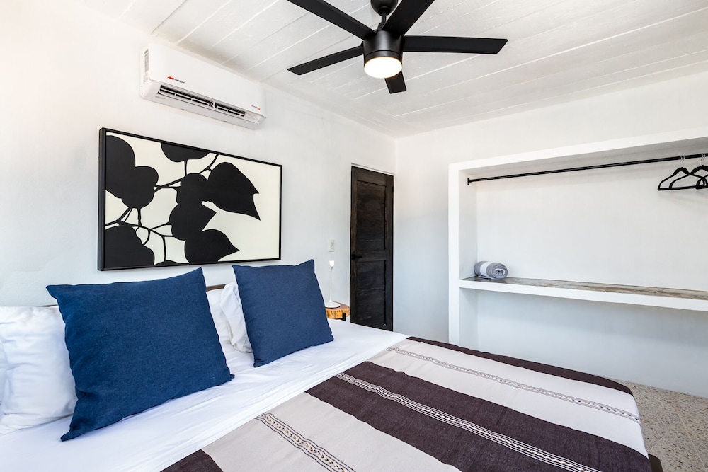 Cuale Condo Retreats 13/50