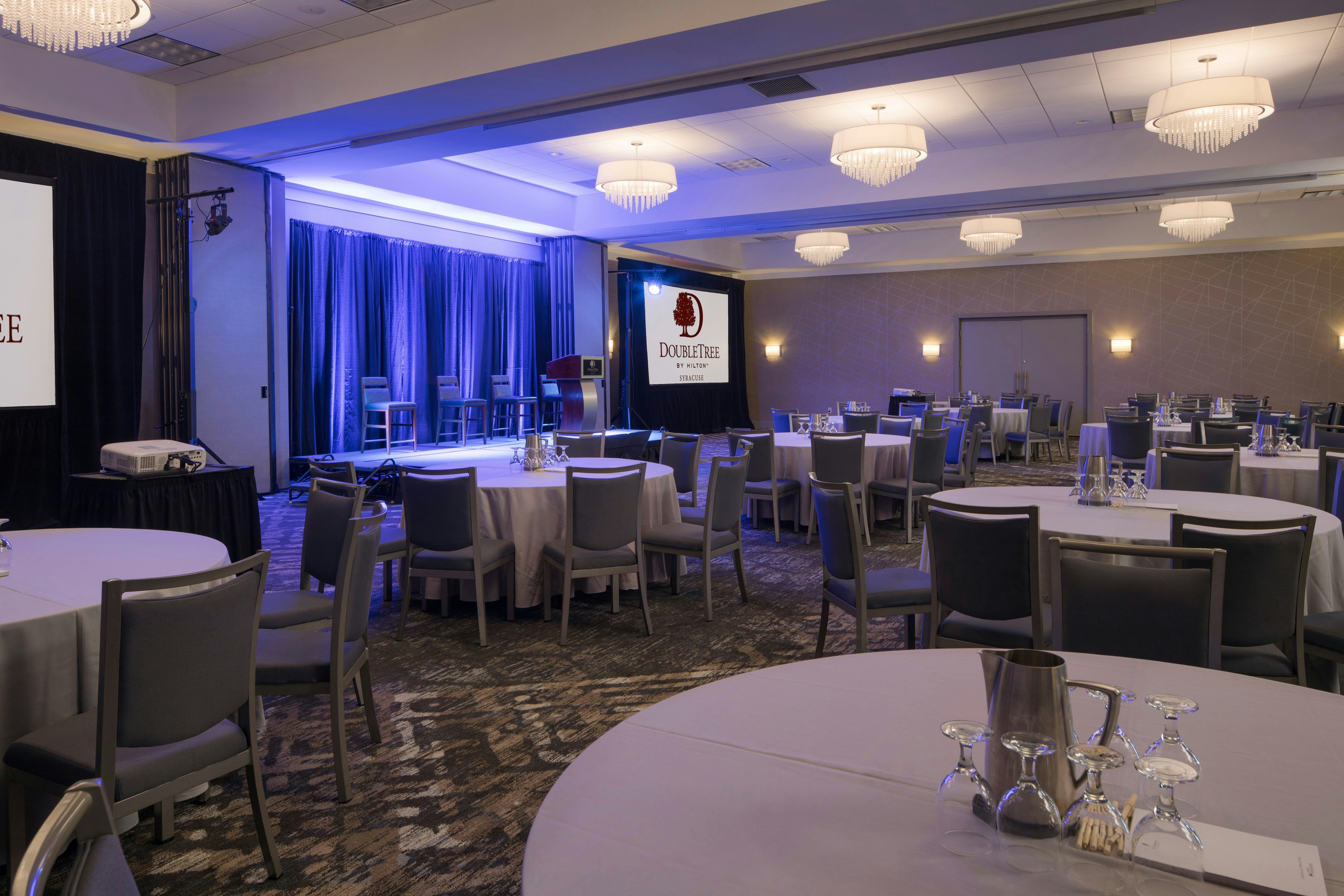 Doubletree By Hilton Hotel Syracuse 39/44