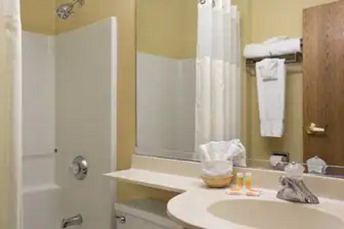 Studio, Suite, Queen Bed, Accessible