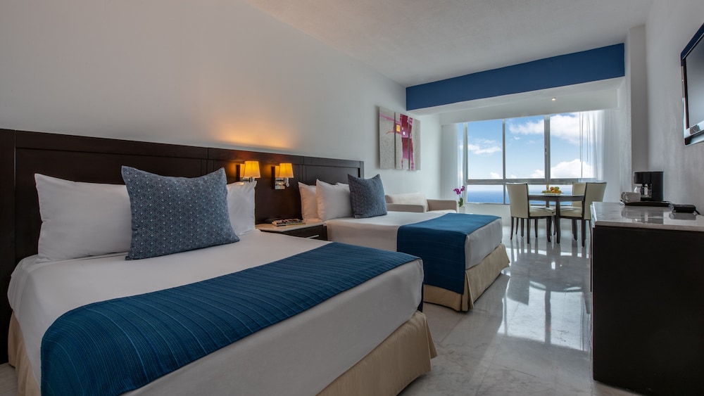 Park Royal Beach Mazatlan 16/59