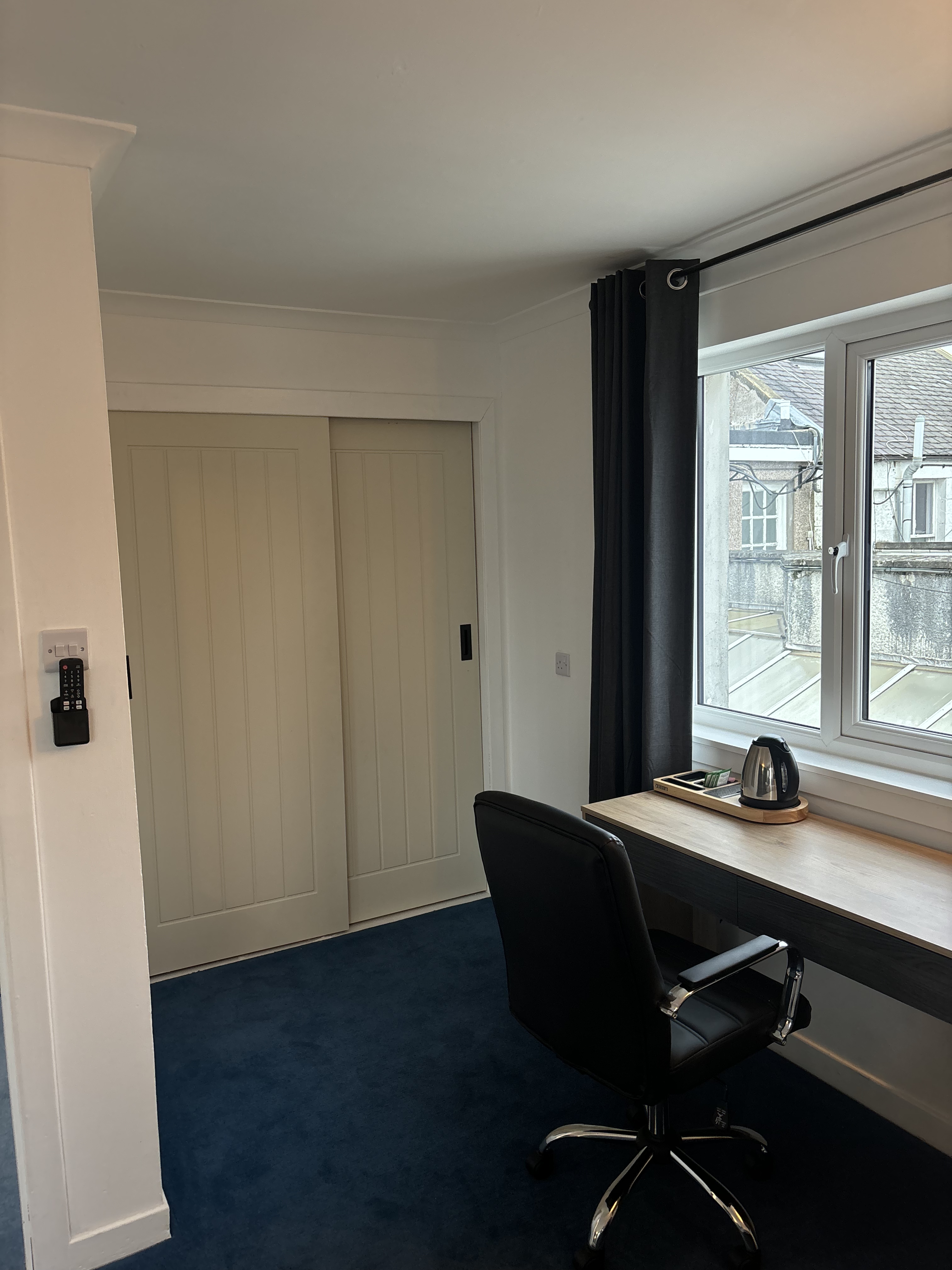 Lomond Hills Hotel 28/34