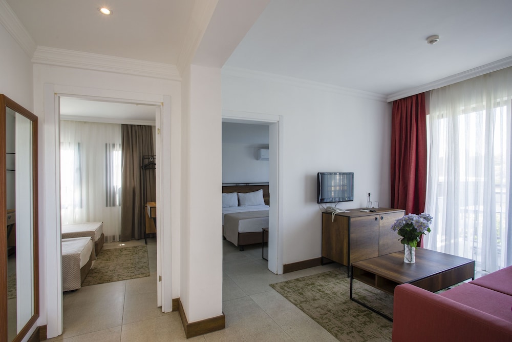 Bitez Garden Life Hotel and Suites 35/43
