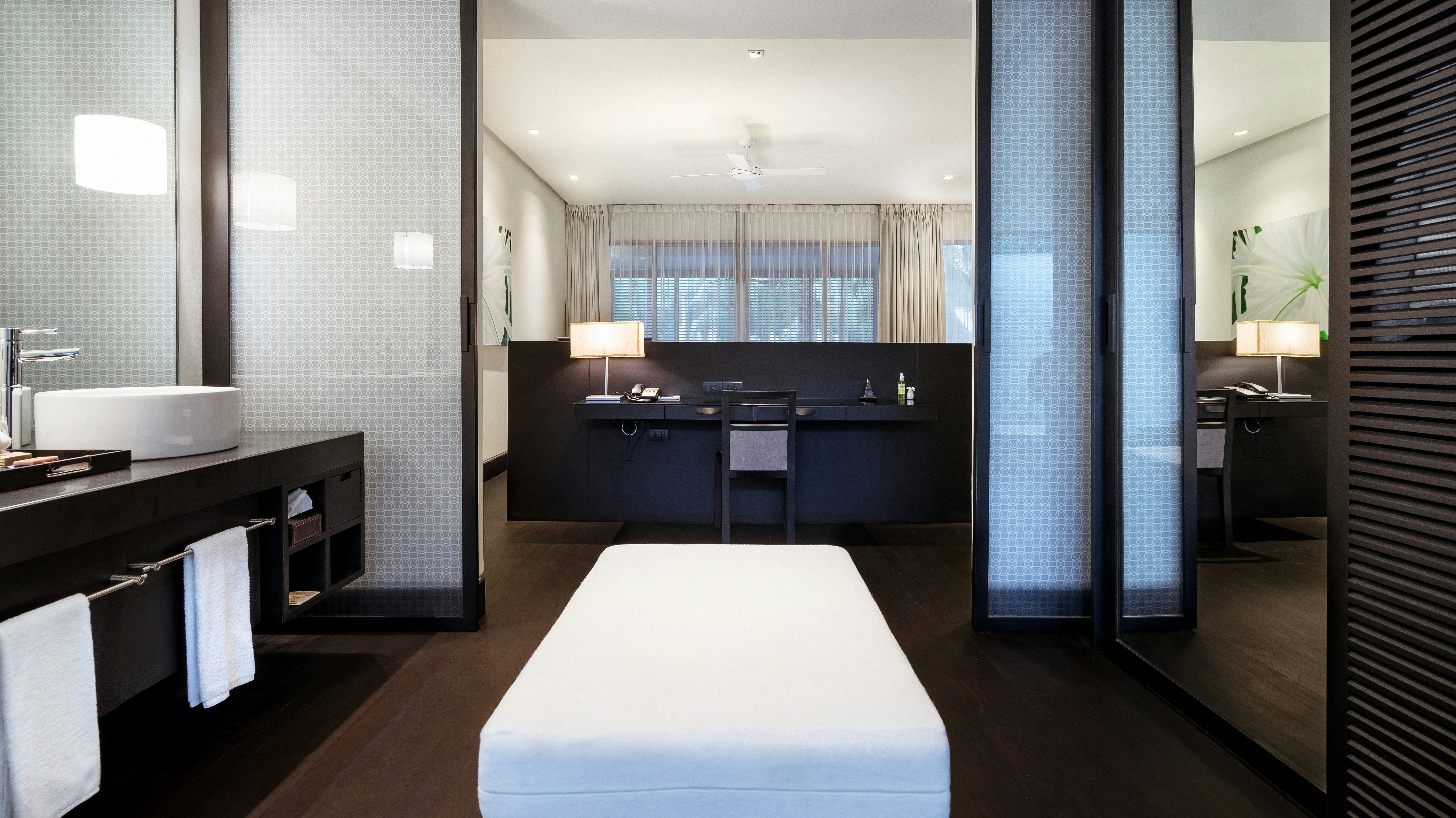 Twinpalms Surin Phuket Resort 9/50