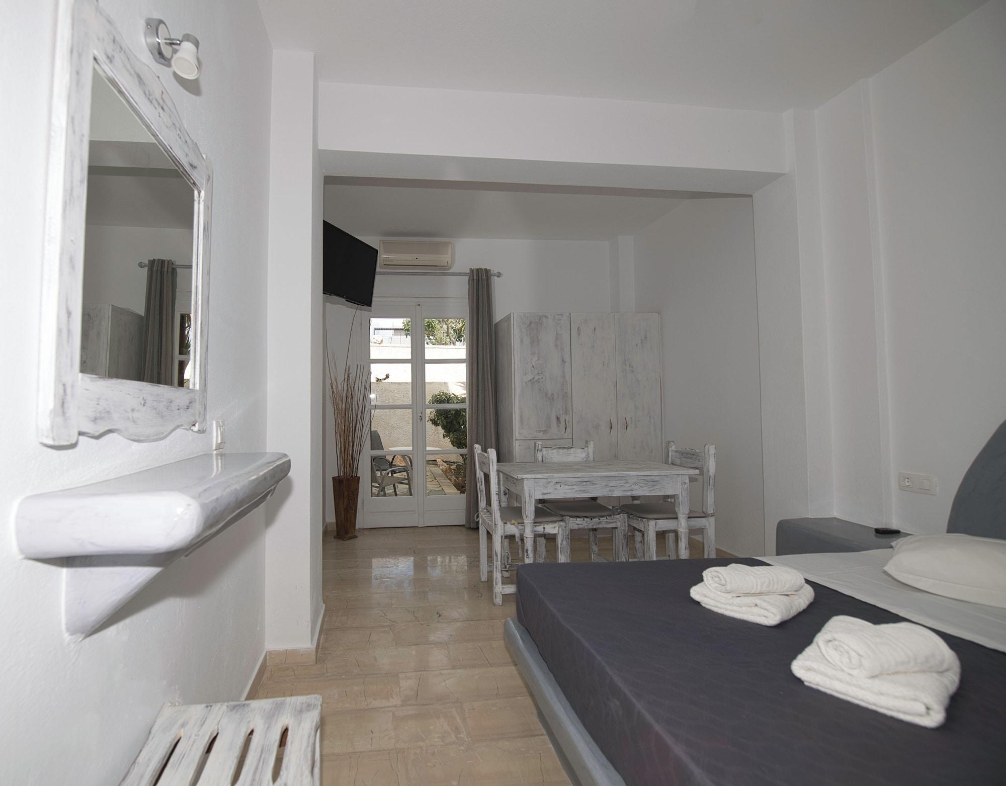 Ira Apartments 74/126