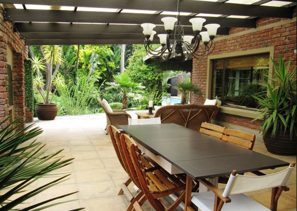 Aziza Guesthouse 25/36