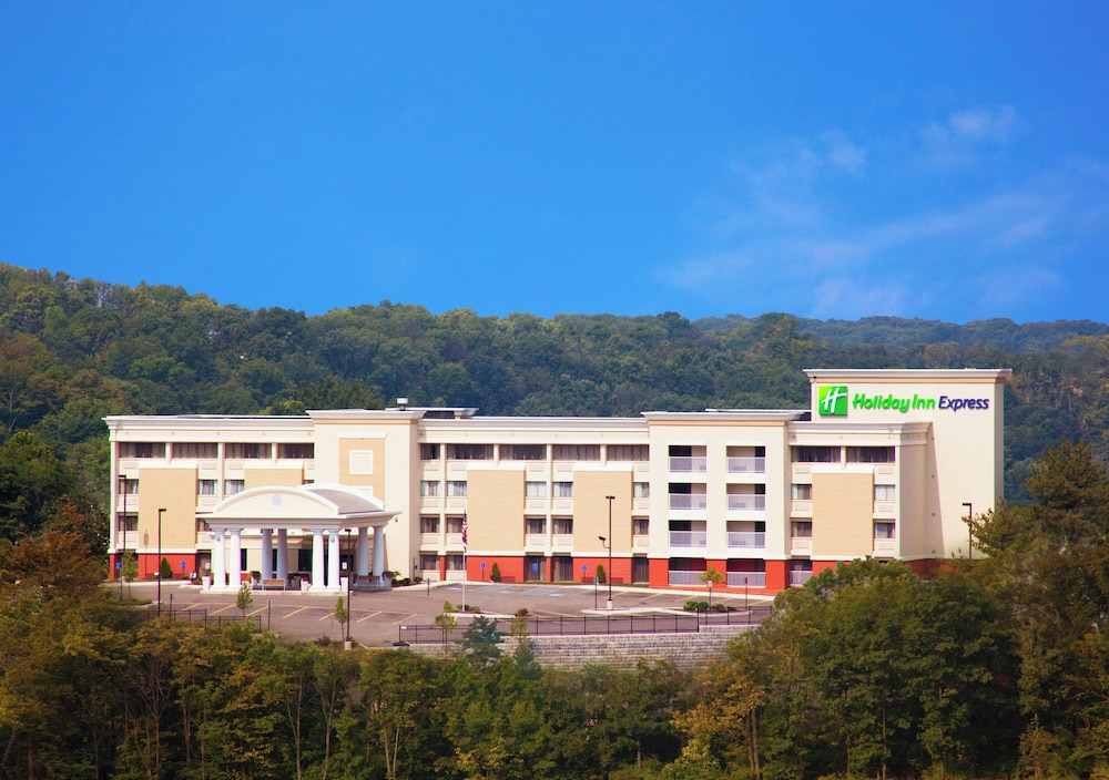 Holiday Inn Express Cincinnati West 4/74