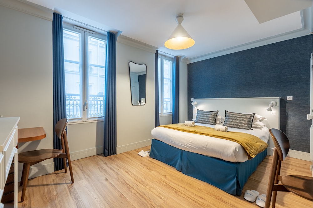 Hotel Celeste Batignolles Montmartre