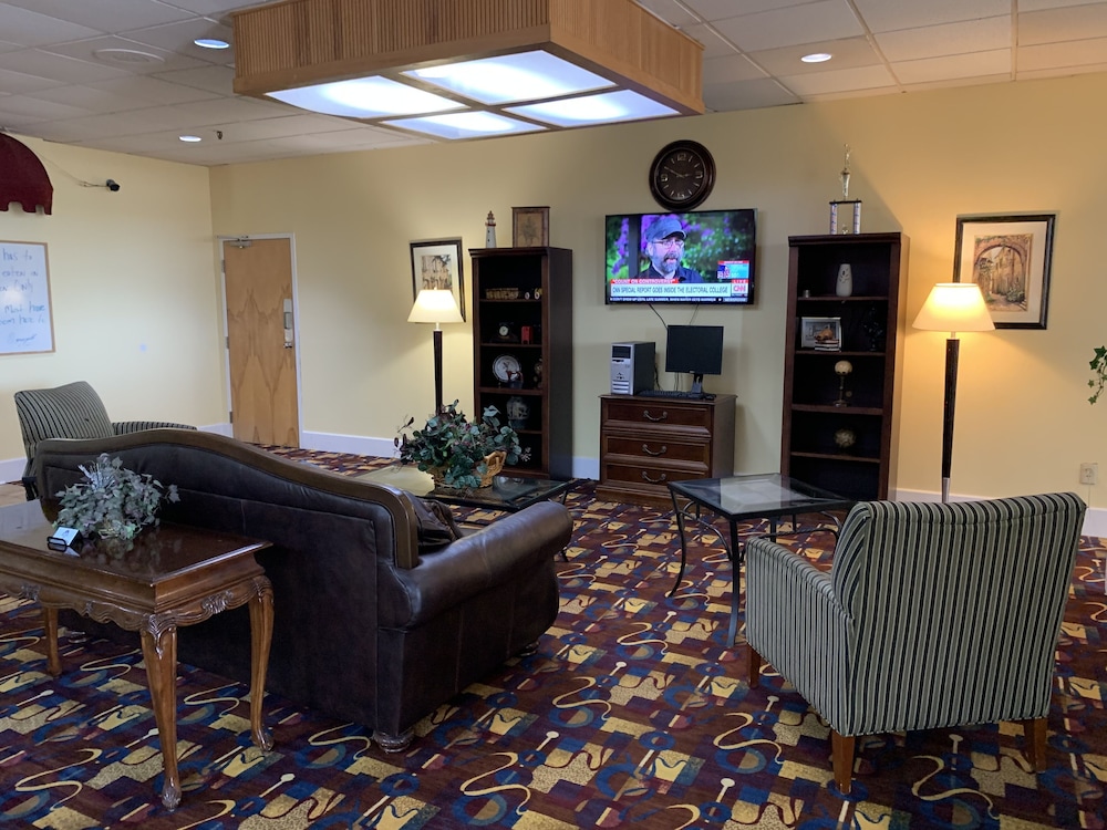 Americas Best Value Inn Forest 17/24