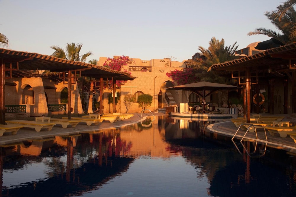 Nesima Resort 36/50