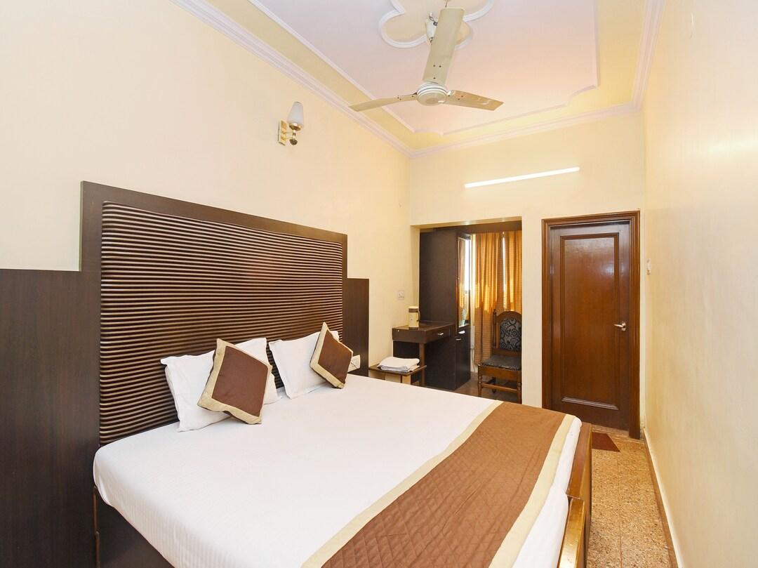 Hotel Goyal 12/19