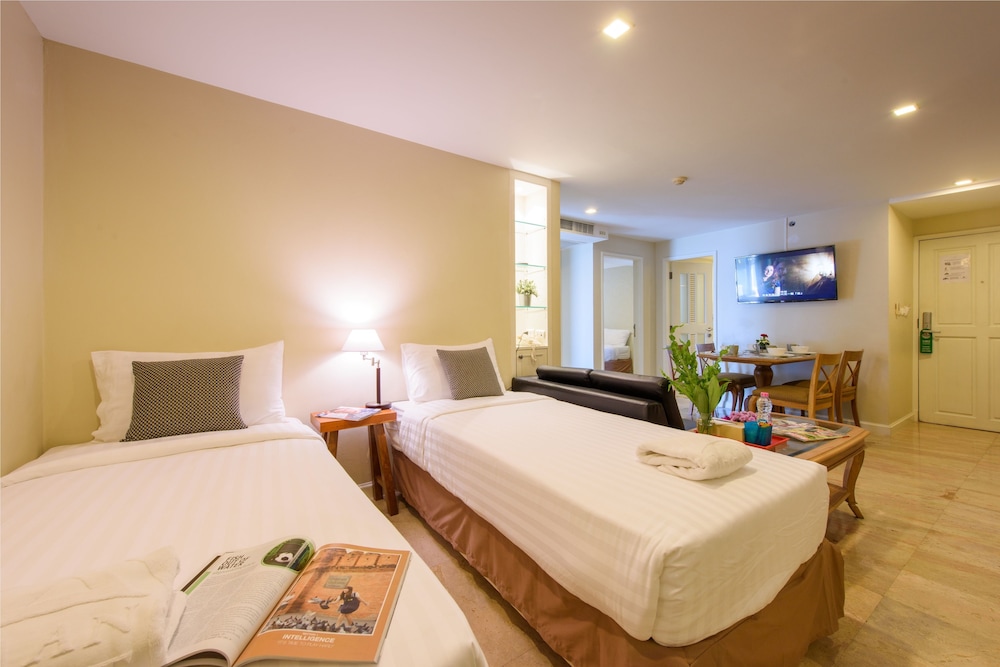 3 Bedrooms, 1 Single and 2 Double Beds