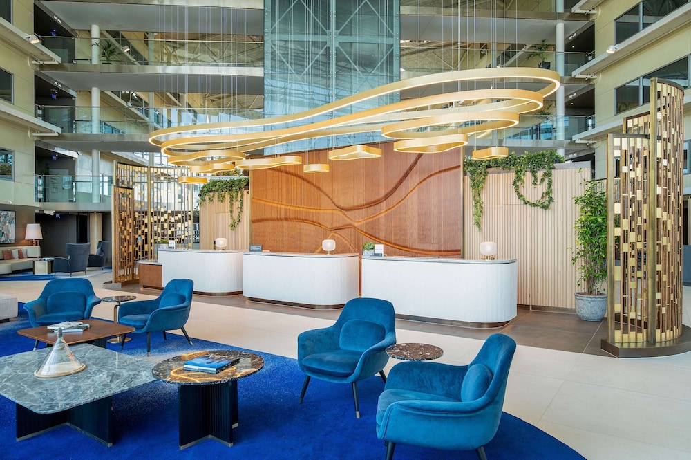 Hilton London Heathrow Airport 60/81