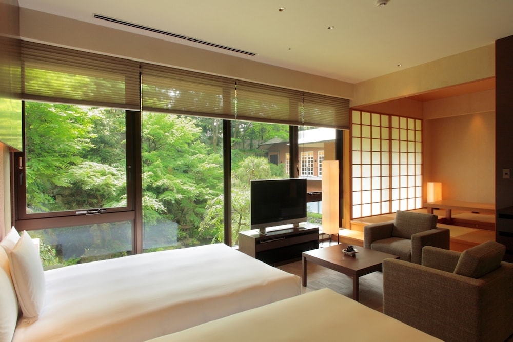HYATT REGENCY KYOTO 16/72