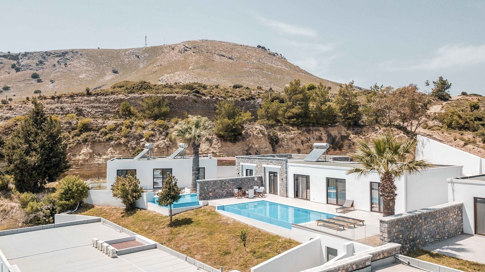 Terra Pietra Luxury Villas & Suites 36/42